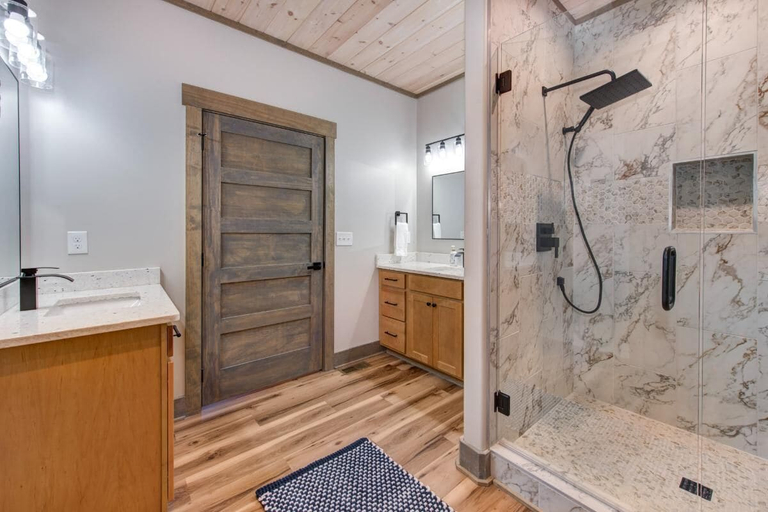 Bathroom 5, Coco Bear Lodge, Sevier