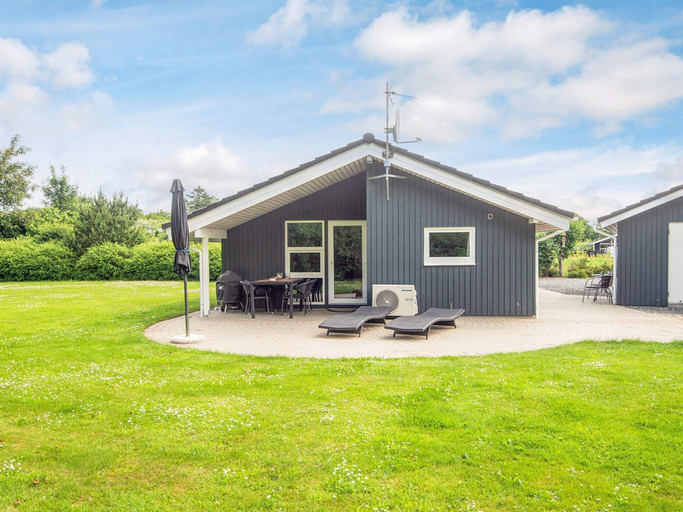 Others 3, 4 Star Holiday Home in Oksbol, Varde