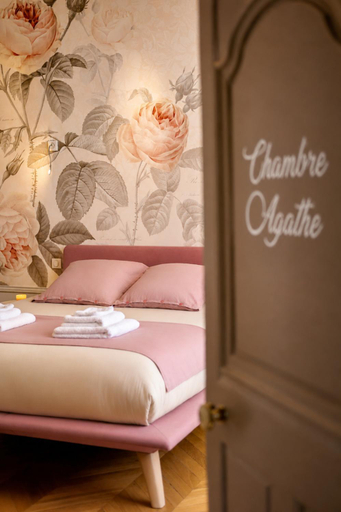 Bedroom 2, La Parenthese Flechoise, Chambre Agathe, Sarthe