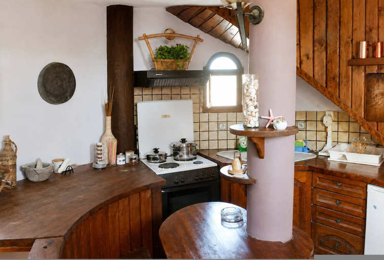 Room 3, Beach Livadostra Stone Tower-peaceful Pool Retreat, Central Greece