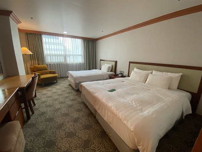 Bedroom 3, Hotel International, Changwon