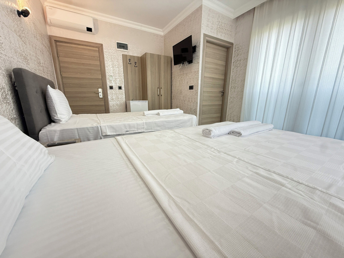 Room 3, Geyikli Seç Otel, Ezine