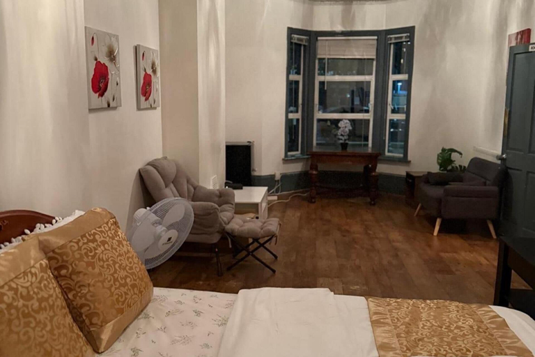 Room 4, Cozy London House Retreat, London