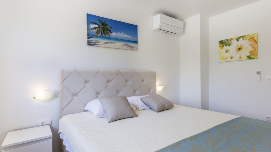 Bedroom 2, Villa Ana Labin by Villas Guide, Labin
