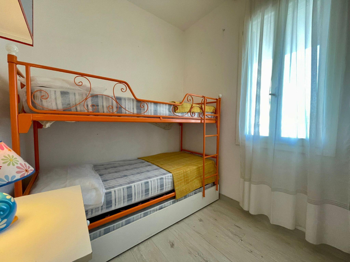 Bedroom 3, Beautiful Villa For six People-pool-tv-ac, Venezia
