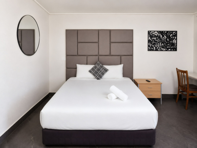 Bedroom 5, Gladstone CBD Motel, Gladstone