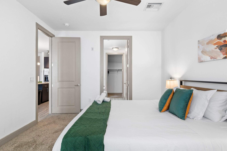 Bedroom 3, Modern 2BR CozySuites on Town Lake waterfront 11, Maricopa