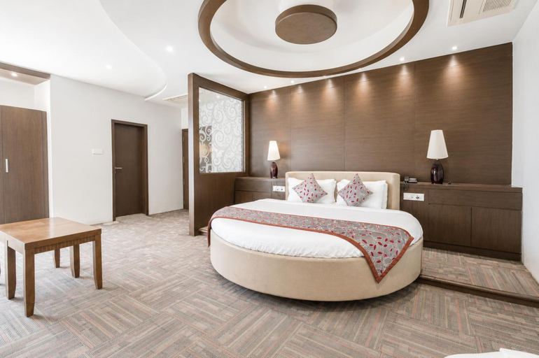 Others 2, Viz Park-Hotel Business Hotel & Banquet,GIDC Anand, Anand