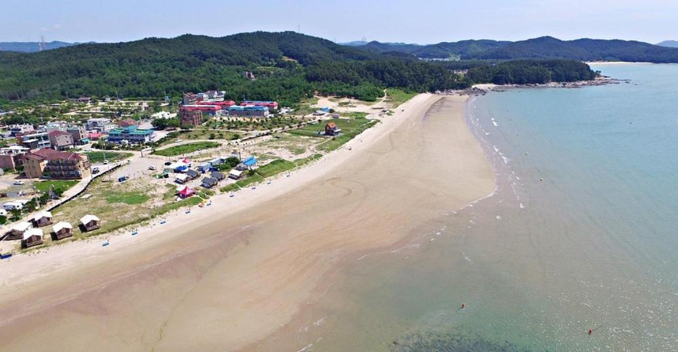 Others 4, Hakahmpo Haneul Pension, Taean