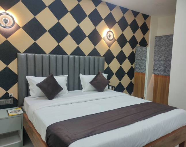 Room 5, Hotel Abhijeet Inn, Raipur
