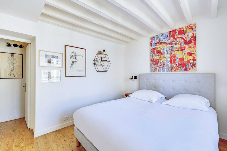 Room 5, Charming Apartment a/c 1BR/2P - Le Marais, Paris