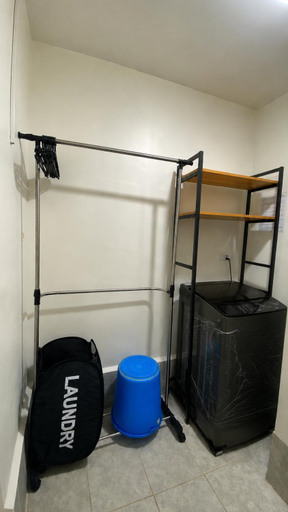 Others 5, Nuvali Studio Retreat Free Parking Fast WiFi Pool, Calamba City