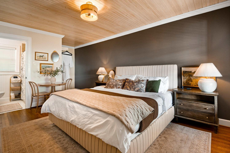 Bedroom 3, Historic Riverview Inn Four, Hamilton