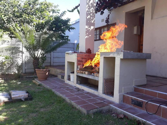 Others 5, Die Heemhuis, Cape Winelands
