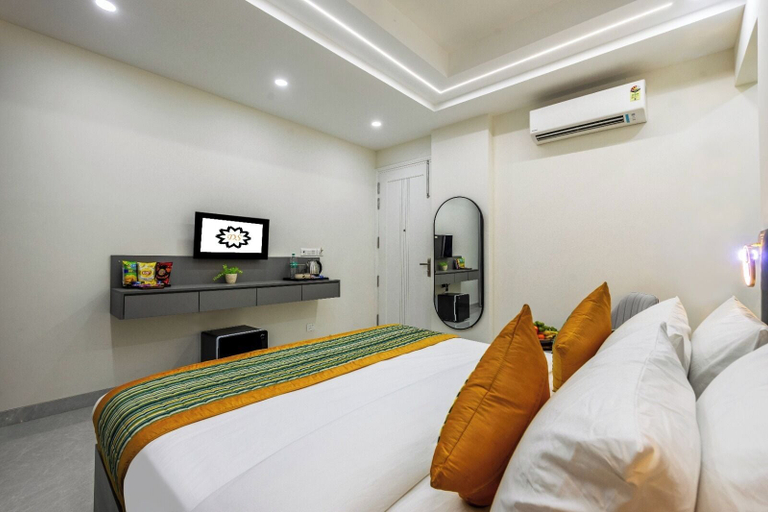 Room 2, Hotel Delight Gurugram, Gurgaon