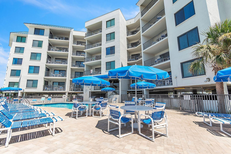 Exterior & Views 2, Caprice 501, Pinellas