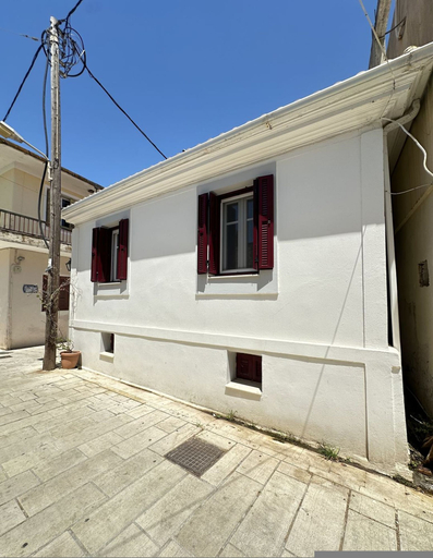 Room 3, Sapfous 10, Ionian Islands