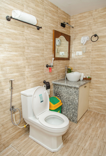 Bathroom 3, Kahunkot Resort, Gandaki