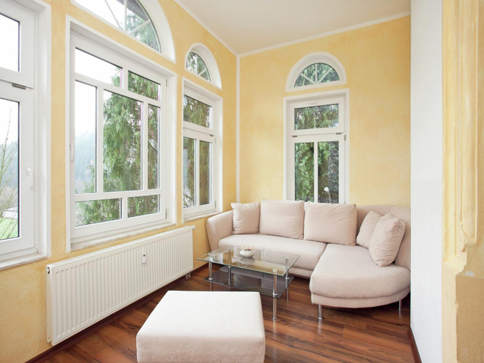 Others 5, Elegant Villa in Borstendorf, Erzgebirgskreis