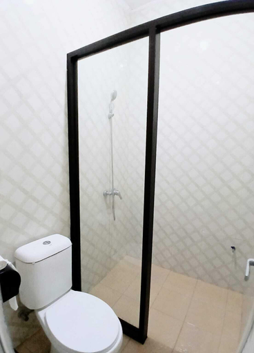 Bathroom 5, Moshi - Moshi, Probolinggo