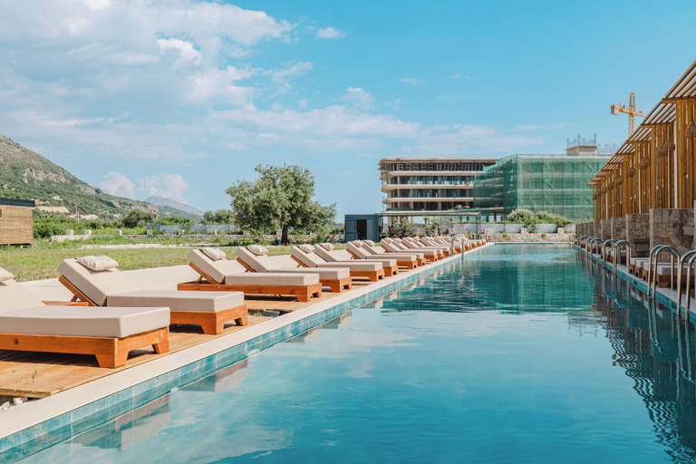 Pool 2, Maessa Suites, Sarandës