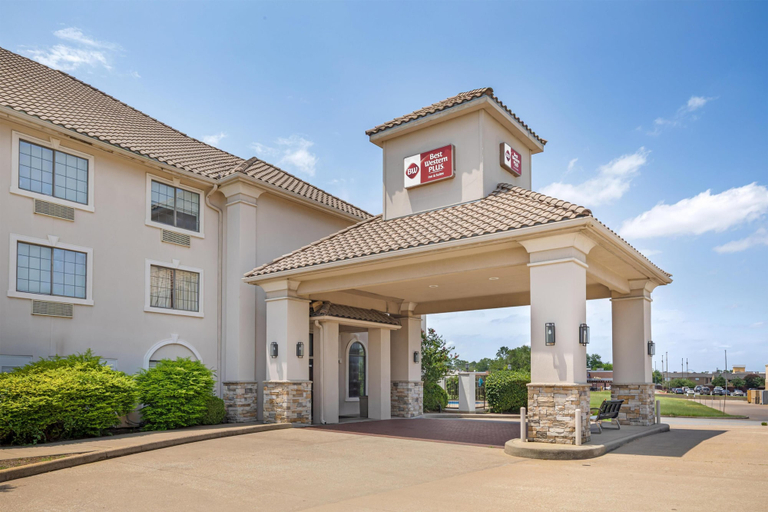 Exterior & Views 2, Best Western Plus Southpark Inn & Suites, Smith
