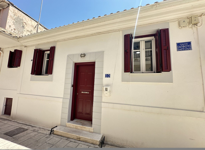 Room 4, Sapfous 10, Ionian Islands