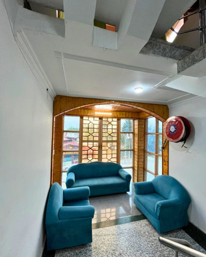 Others 5, Behtereen Resort, Srinagar