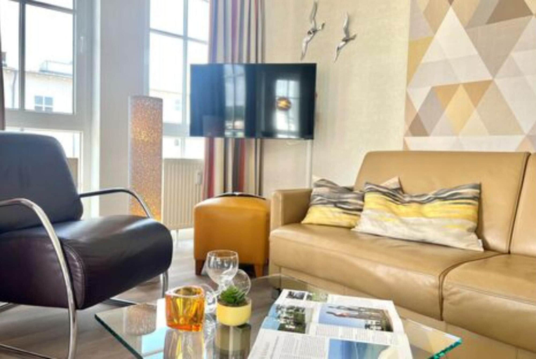 Living room 4, Holiday Apartment With Balcony and Ahoi Discount, Vorpommern-Rügen