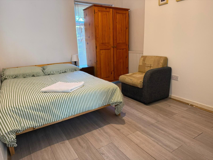 Room 3, Coventry Road Apartments Flat 1, Southampton