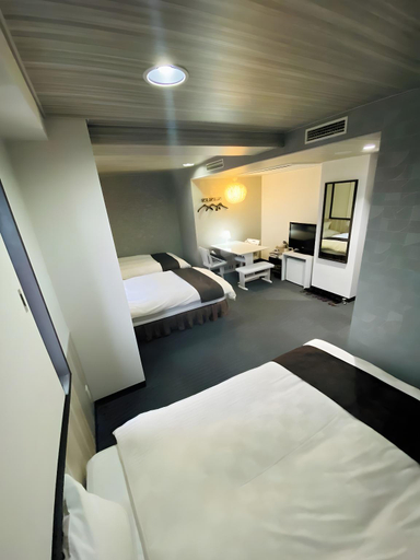 Bedroom 2, Miyakonojo Sun Plaza Hotel, Miyakonojō