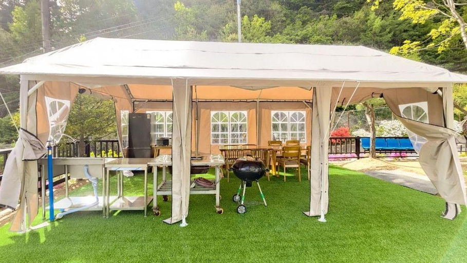 Others 3, Gangchon White House in the Forest, Chuncheon