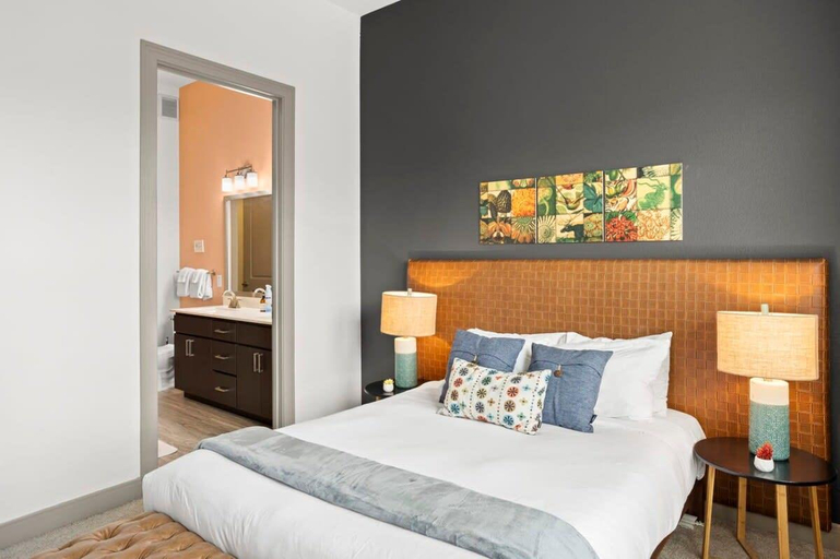 Bedroom 2, Modern Town Lake CozySuites, Maricopa