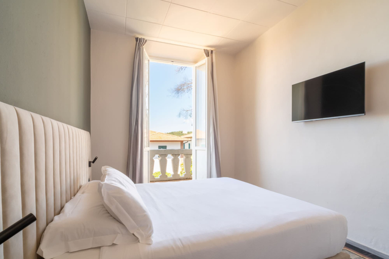 Bedroom 5, Hotiday Villa San Domenico, Livorno