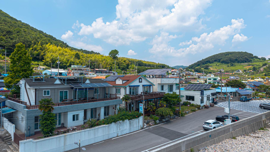 Others 3, Namhae Mongdol Beach Pension, Namhae