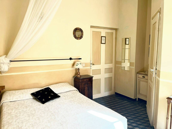 Bedroom 5, b&b Artemisia, Savona