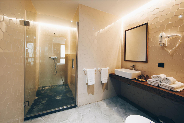 Bathroom 3, Malaga Premium Hotel, Málaga