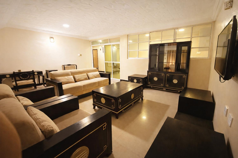 Others 3, Carlisle Hotel Ltd., Oshimili North
