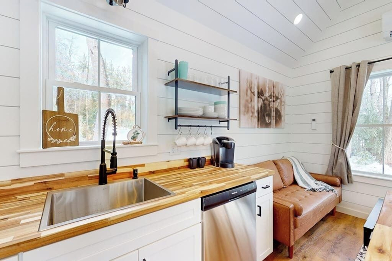 Private kitchen 5, Brand-new Dog-friendly Home Near Hancock Pond With Firepit, Grill, Streaming, AC, Hancock