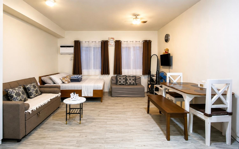 Others 5, Nuvali Studio Retreat Free Parking Fast WiFi Pool, Calamba City