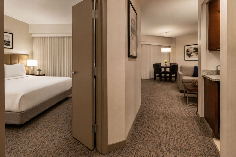 Room 5, Eastlyn Hotel & Suites, Toronto