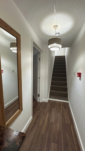 Interior 5, House Sleeps 22 With Wifi, London