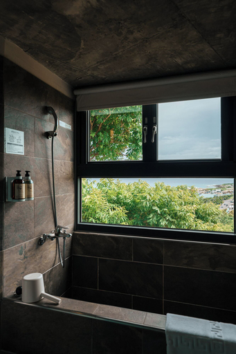 Bathroom 4, The Light Inn, Pingtung