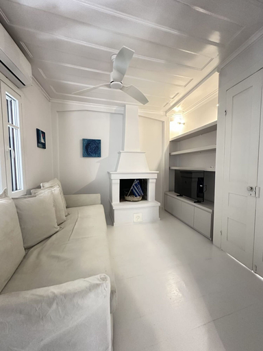 Room 2, Sapfous 10, Ionian Islands