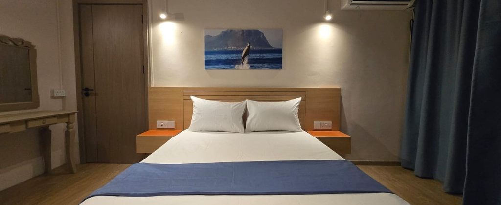 Room 5, Elysee Vacances