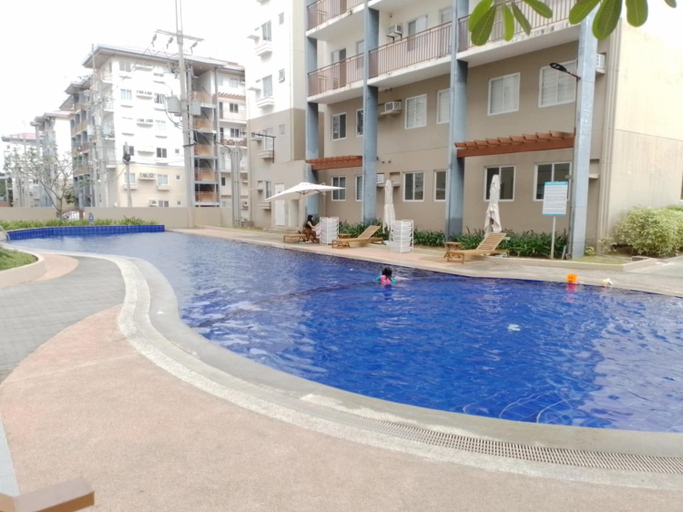 Others 4, Nuvali Studio Retreat Free Parking Fast WiFi Pool, Calamba City