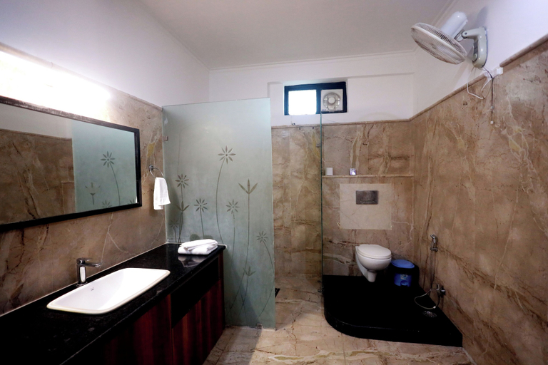 Bathroom 4, Shanti Seva Dham, Mathura