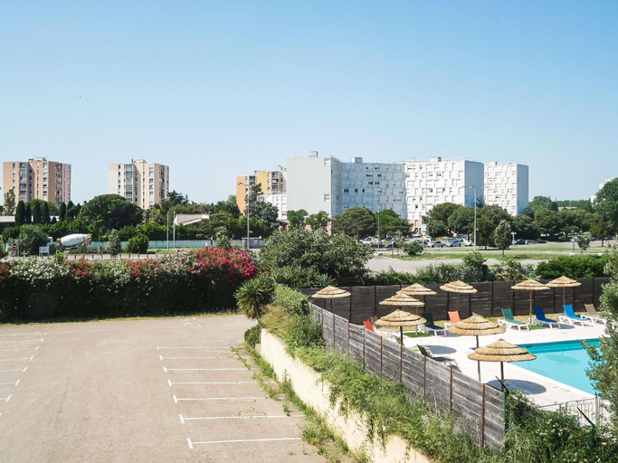 Exterior & Views 2, ibis budget Arles Palais des Congrès, Bouches-du-Rhône