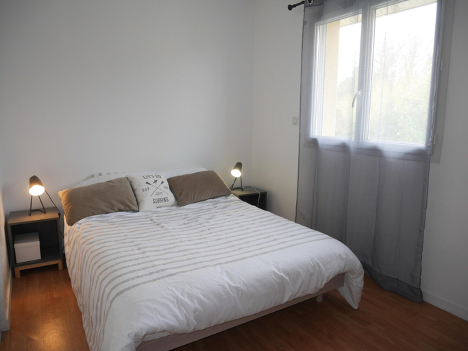 Room 5, Panoramic Holiday Villa With Sea Views in Telgruc-sur-mer, Finistère
