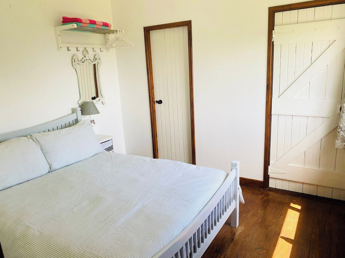 Room 4, Near Coast - Garden - Parking - Sleeps 4